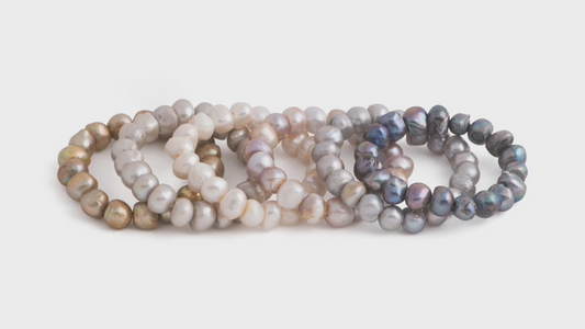 How to Style Chunky Pearls in 2023