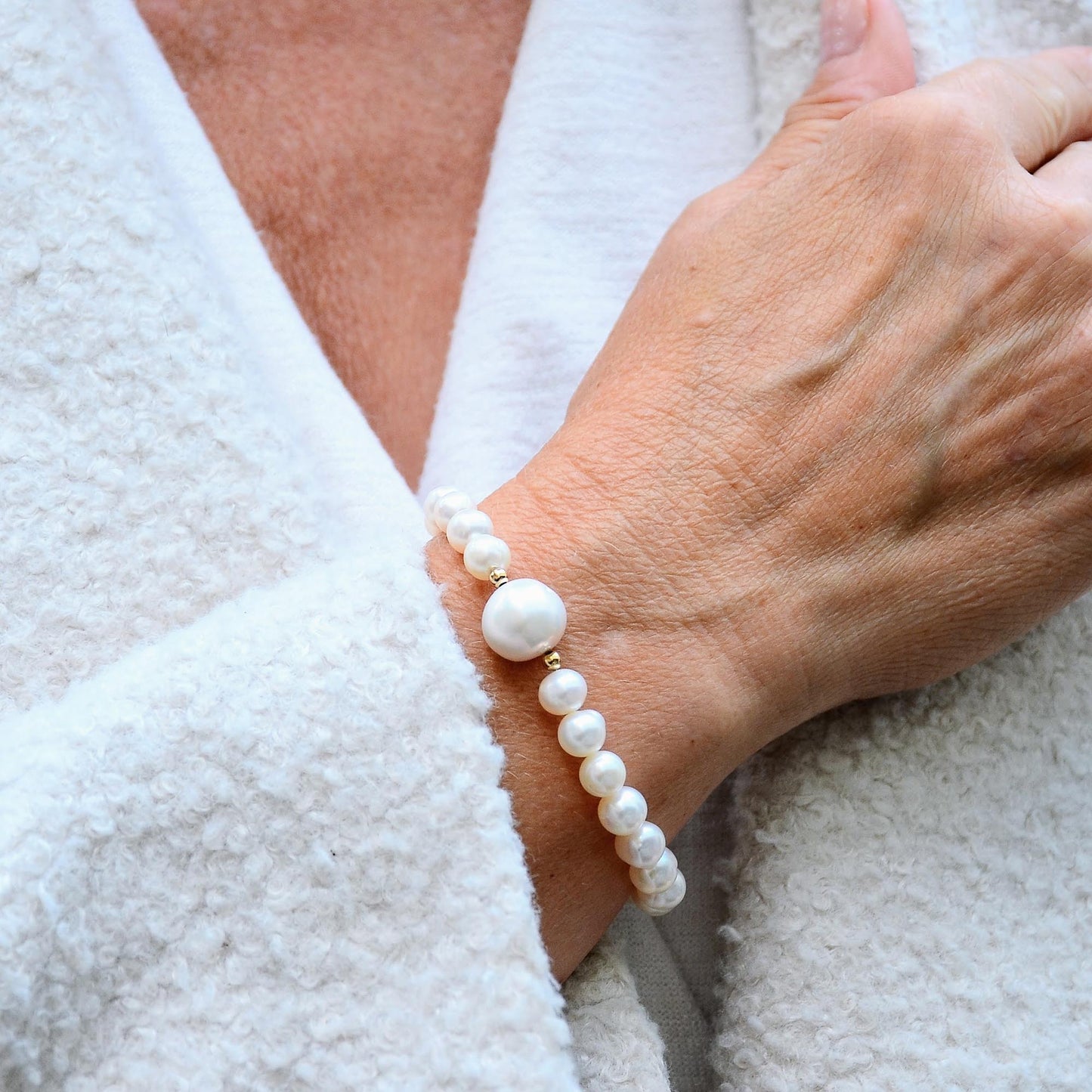 Bandama - Freshwater Pearl Stretch Bracelet