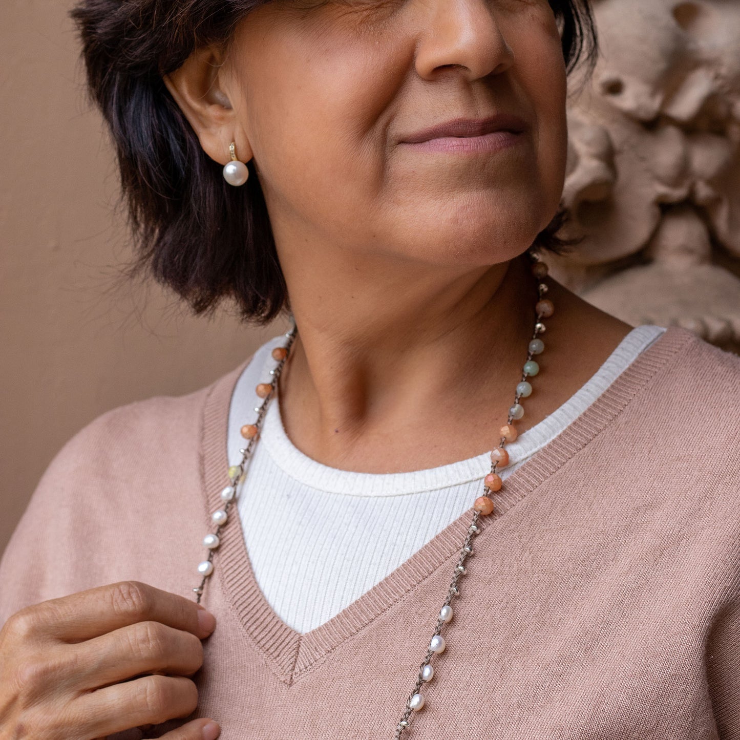 Europa - Medium Freshwater Pearl Huggie Earrings