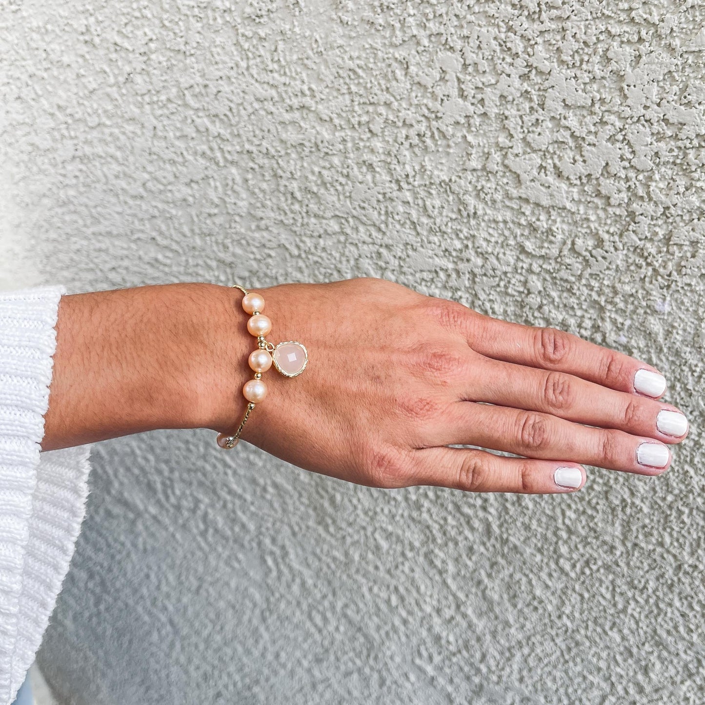 Valencia - Gold-Tone Freshwater Pearl Stretch Bracelet