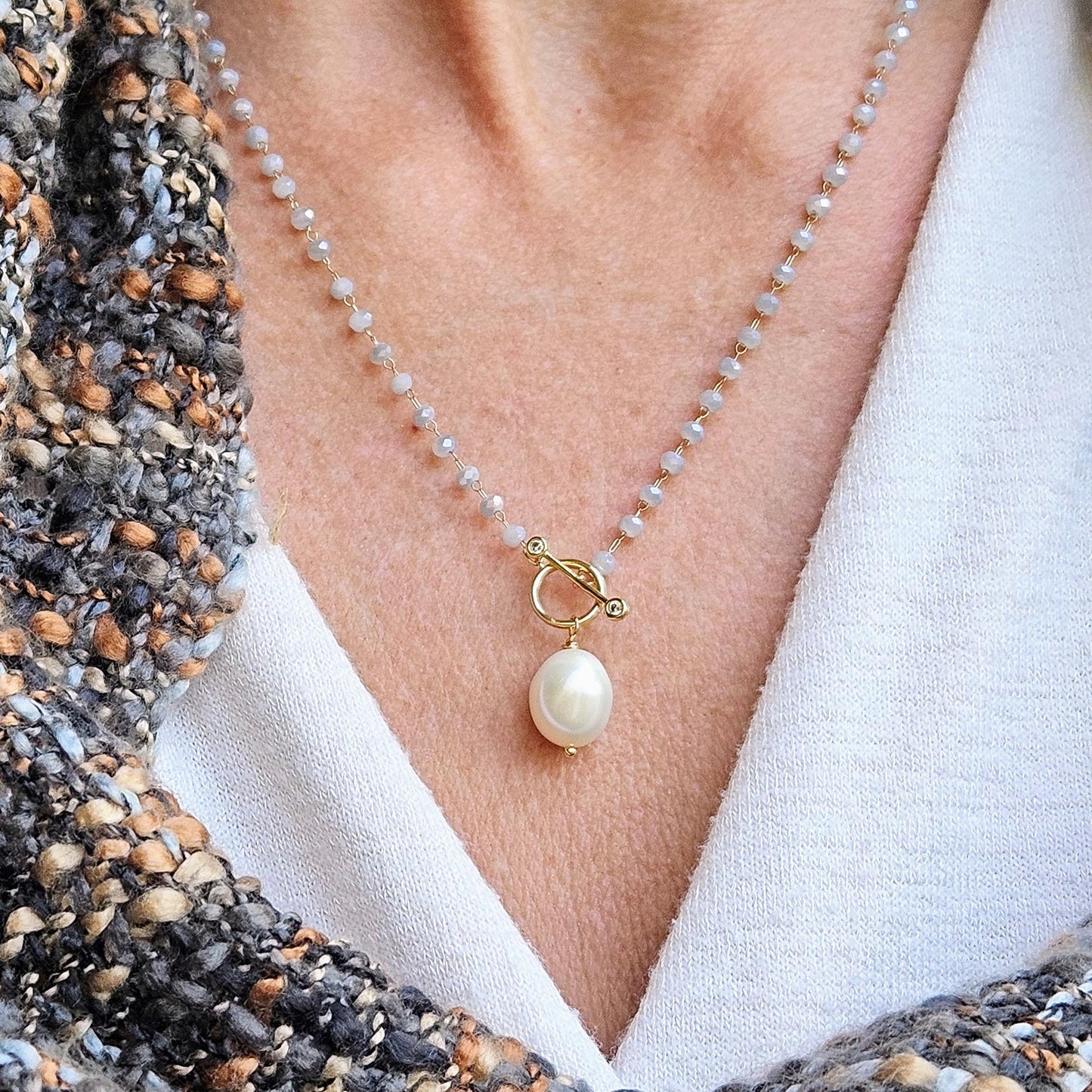 Irene - Petite Gold-Tone Chain, Crystals and Freshwater Pearl Necklace