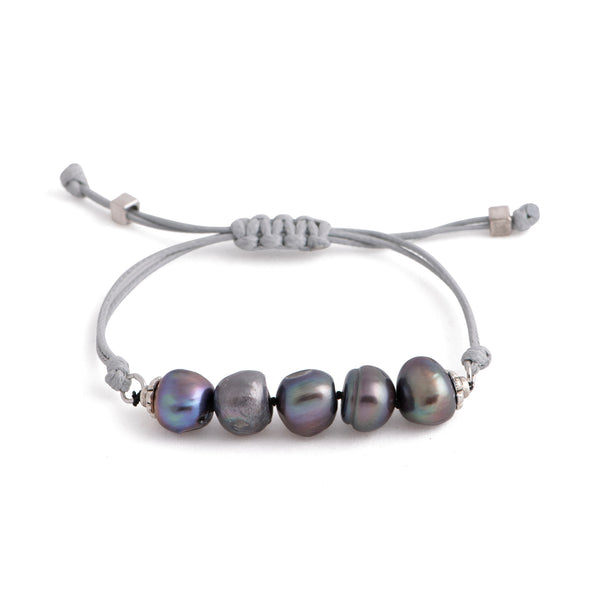 Aegean - Five freshwater pearl adjustable string bracelet (Grey strand, dark grey pearls)