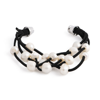 Bengal - Suede multi-layer bracelet with freshwater pearls and magnetic clasp (Magnetic Clasp - Back)