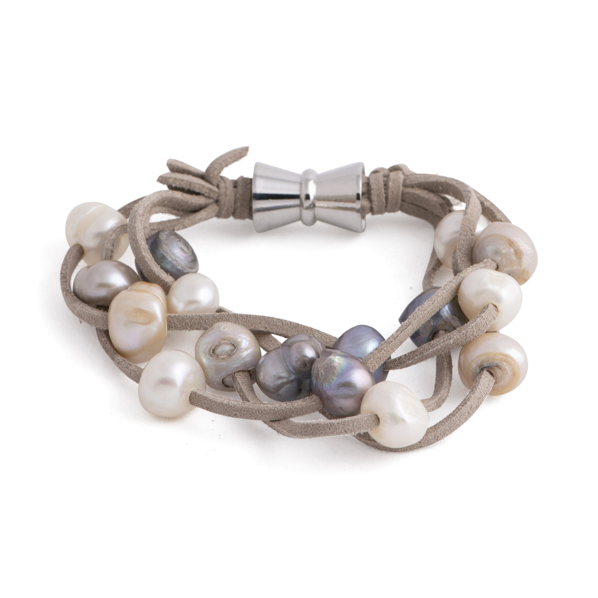 Bengal - Suede multi-layer bracelet with freshwater pearls and magnetic clasp (Light grey suede, multicolor pearls)