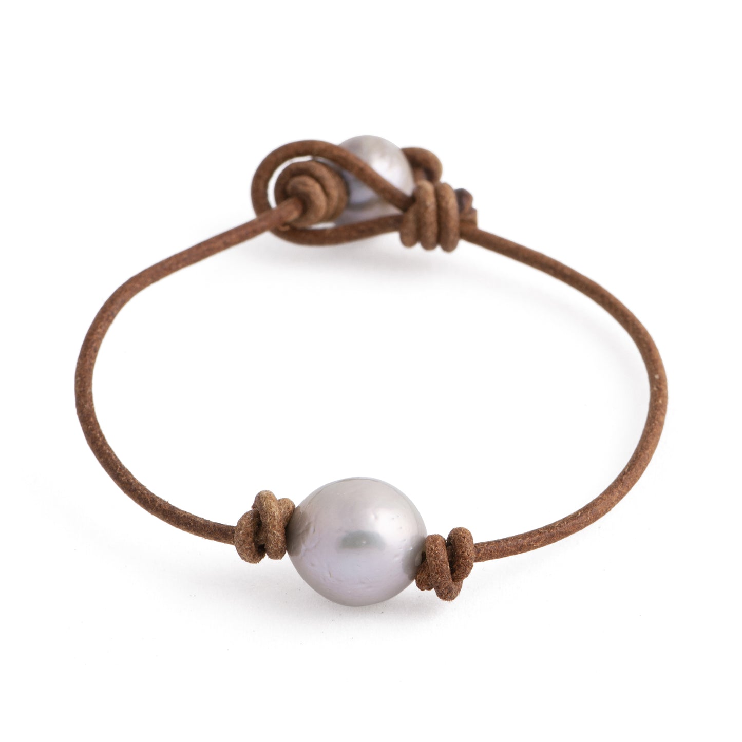 Tigris - Leather and pearl bracelet (Silver pearl)