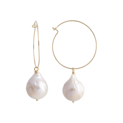 Dione - Gold baroque pearl hoop earrings (White pearls)