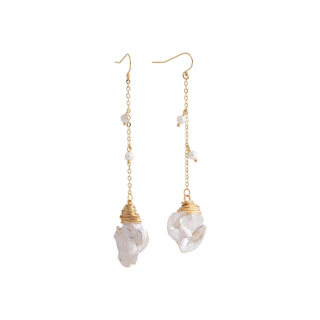 Roselani - Keshi pearl earrings with two seed pearls (White pearls)