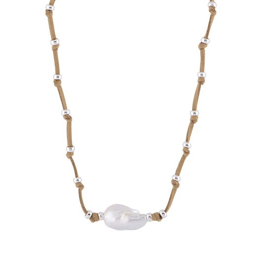 Karla - Suede knotted baroque pearl necklace (Tan suede)