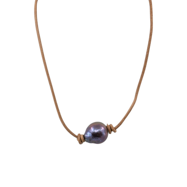 Lorena - Freshwater Pearl Leather Necklace