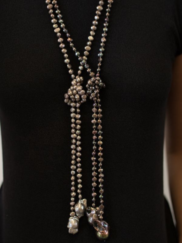 Denise - Baroque and Freshwater pearl lariat necklace (2 colors, tied & close)