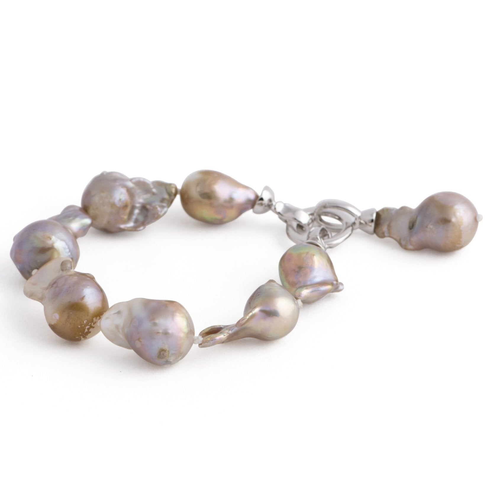 baroque pearl bracelet