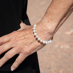Victoria - Gold-Tone Chain and Freshwater Pearl Bracelet